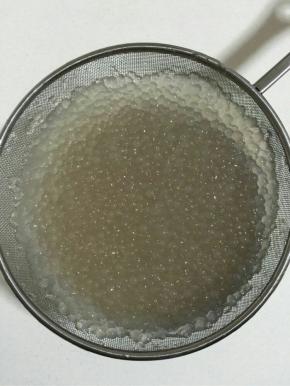 关火，盖上锅盖，再焖30分钟，这时的西米已经完全透明了哦！

