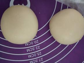 全部包好，收口朝下，用保鲜膜盖好