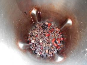 泡好的第二天去掉泡的水