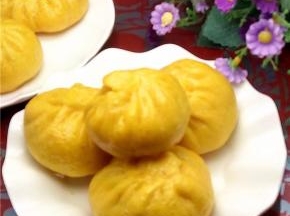 绿豆沙南瓜包出锅啦。