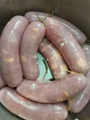 用麻绳一小节一小节绑好，用牙签给
有气的地方放放气
