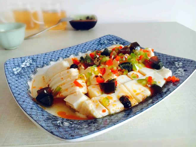 皮蛋豆腐