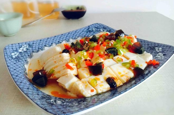 皮蛋豆腐