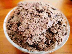 既有豆粒又口感细腻，趁热吃一口，又香又甜