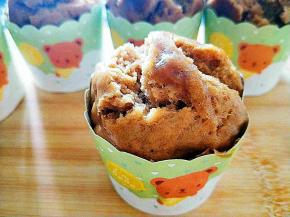 蒸好的红糖马拉糕