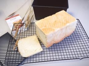 完全放凉以后切片就可以食用了