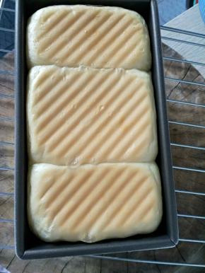 成品。稍凉后温热状态脱膜。不错，上色很好！