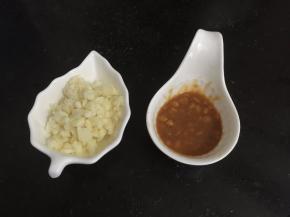2. 蒜蓉，普宁豆酱