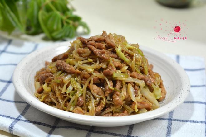 牛肉粉丝炒合菜