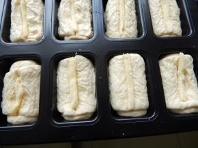 加入黄油加入砂糖