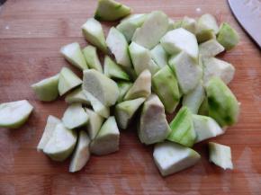 丝瓜去皮切好