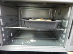 烤箱180度烤18分钟