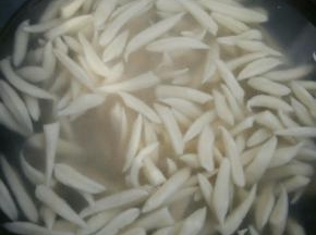 开水下锅煮3-5分钟
