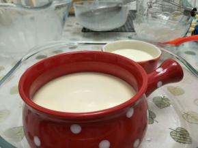 静置，此时160度预热烤箱。