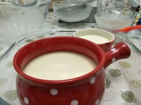 静置，此时160度预热烤箱。