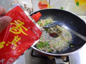 加入黄豆酱