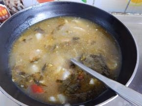 鱼片下锅煮一分钟