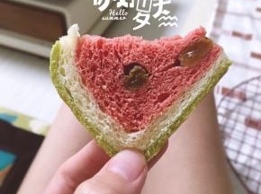 啊～来一口西瓜吧～