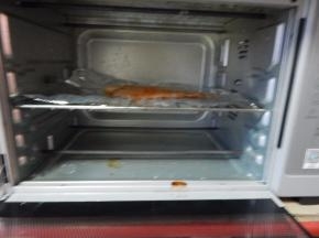 上烤箱220度烤5分钟