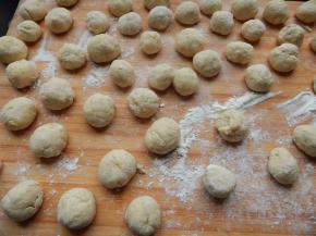 柔成团分成小块