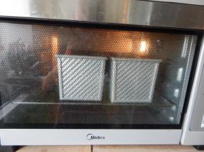 上烤箱160度烤50分钟