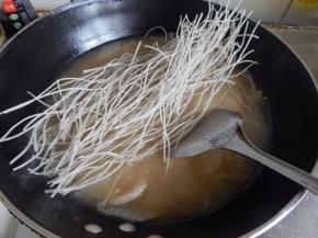 大之火煮开加入粉条