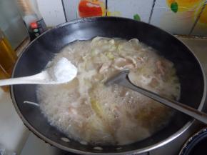 炖至入味加入盐