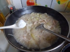 炖至入味加入盐