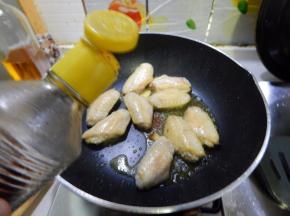 加入红烧酱油 有料酒