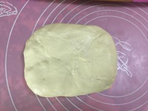 再多次折叠、拍打、擀平