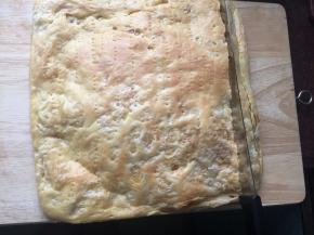 取出冷却后切去边缘不平整的部分