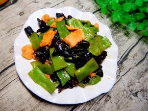 加入盐炒好的关火