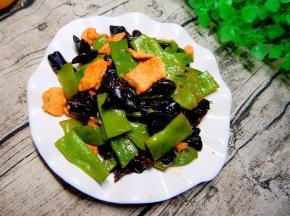 加入盐炒好的关火