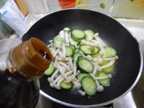 然后在加入生抽