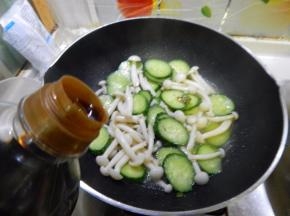 然后在加入生抽