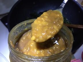 最后加入普宁黄豆酱翻炒均匀即可
