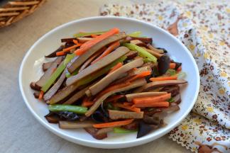 脆嫩滑爽，营养丰富