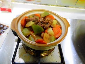 最后转砂锅炖五分钟