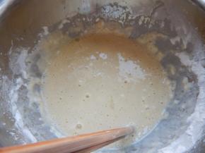 加入清搅拌成面糊