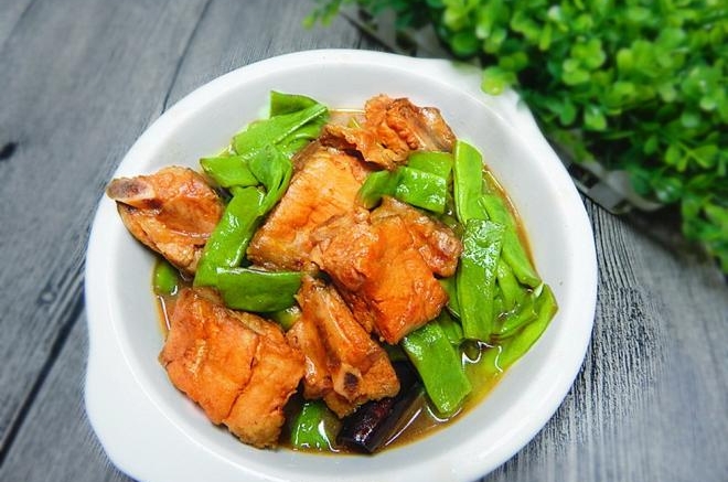 扁豆角烧排骨