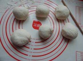 醒好的面团分小块