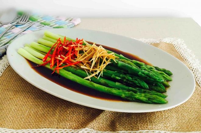 清热解毒 养生菜 白灼芦笋