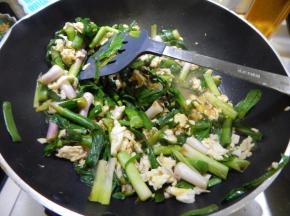 再次炒匀在加一些生抽