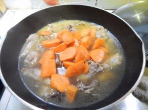 煮开转中火炖半小时