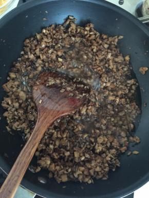 中间要不断翻炒