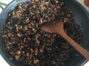 中间同样也要翻炒均匀