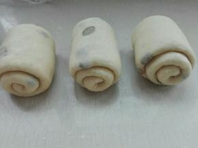 自上而下依次卷起