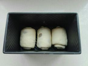 放入学厨黑金刚模具中