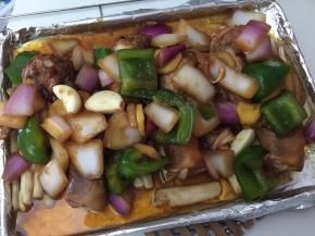 铺在鸡腿上即可