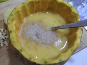 加入胡椒粉拌匀